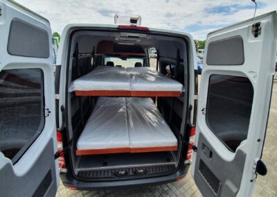 Modulaire camper bouw - Hoogte verstelbare slaapplekken